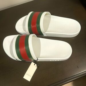 Brand new never worn Gucci slides men’s
